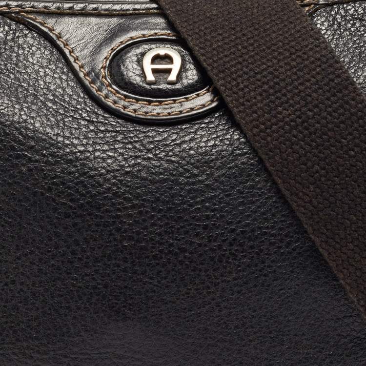 Pre Owned Aigner Black Leather Logo Messenger Bag