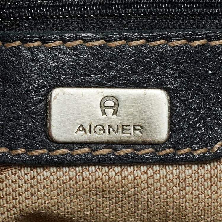 Pre Owned Aigner Black Leather Logo Messenger Bag