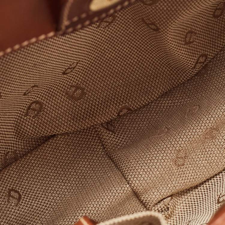 Pre Owned Aigner Brown Leather Logo Flap Hobo 