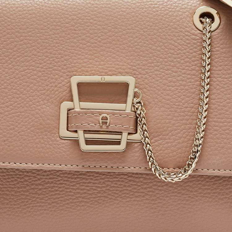 Pre Owned Aigner Beige Leather Isabela Shoulder Bag