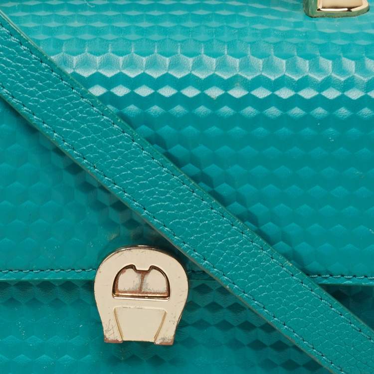 Pre Owned Aigner Green Textured Leather Genoveva Top Handle Bag