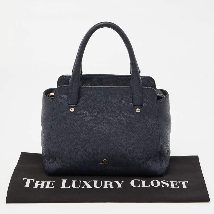 Pre Owned Aigner Blue Grained Leather Cybill Tote