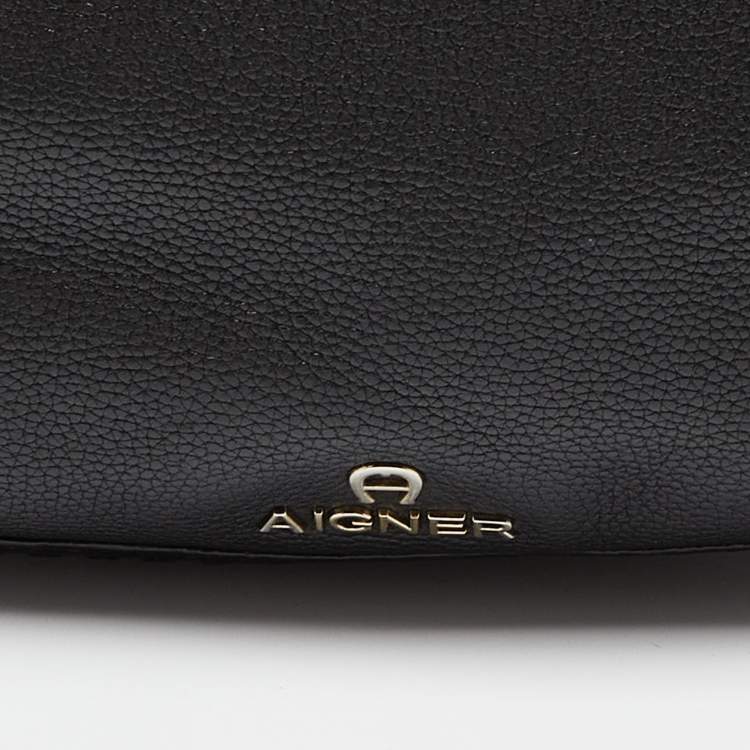 Pre Owned Aigner Black Leather Zip Hobo