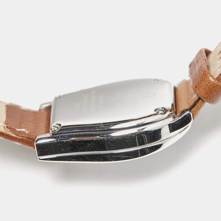Pre Owned Aigner Silver Stainless Steel Leather Verona A01200 Women's Wristwatch 24 mm