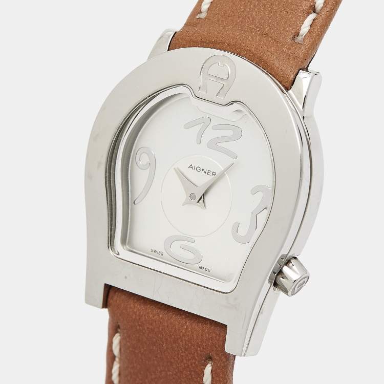 Pre Owned Aigner Silver Stainless Steel Leather Verona A01200 Women's Wristwatch 24 mm