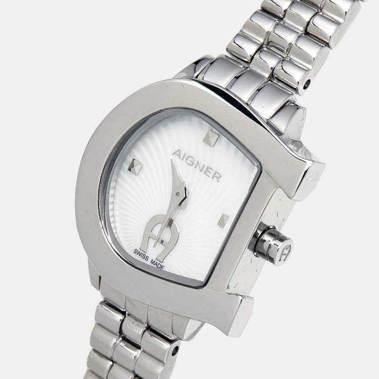 Pre Owned Aigner Mother Of Pearl Stainless Steel Galba A118200 Women's Wristwatch 20 mm