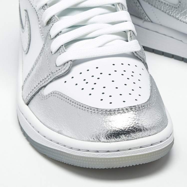 Pre Owned Air Jordans Jordan 1 SE Metallic Size 40.5 Silver/White Leather Mid Top Sneakers