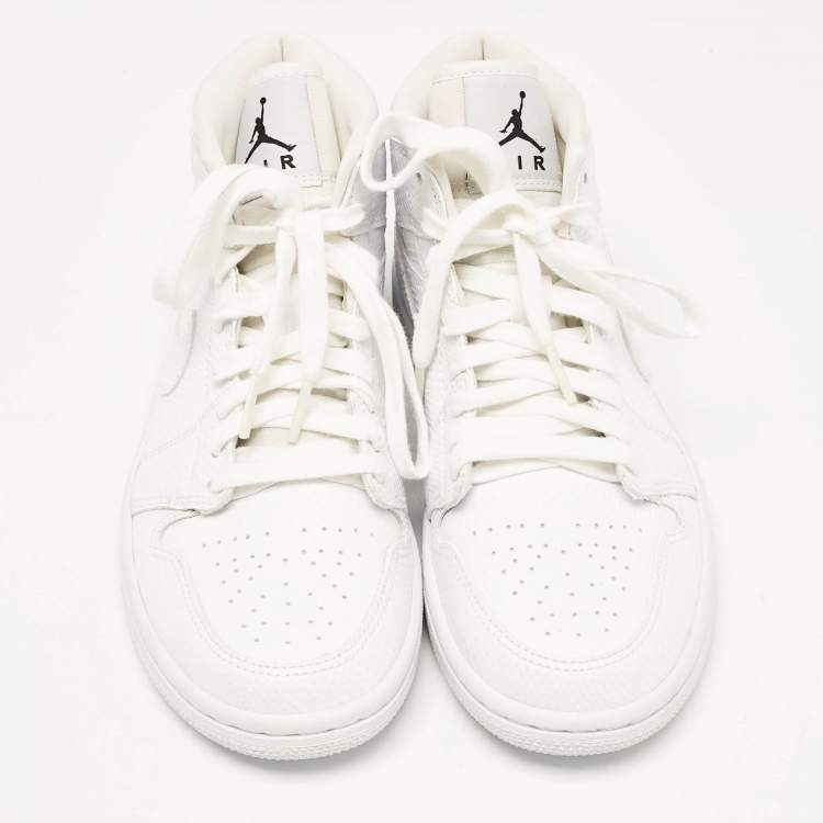 Pre Owned Air Jordans White Leather Air Jordan 1 High Top Sneakers Size 36.5