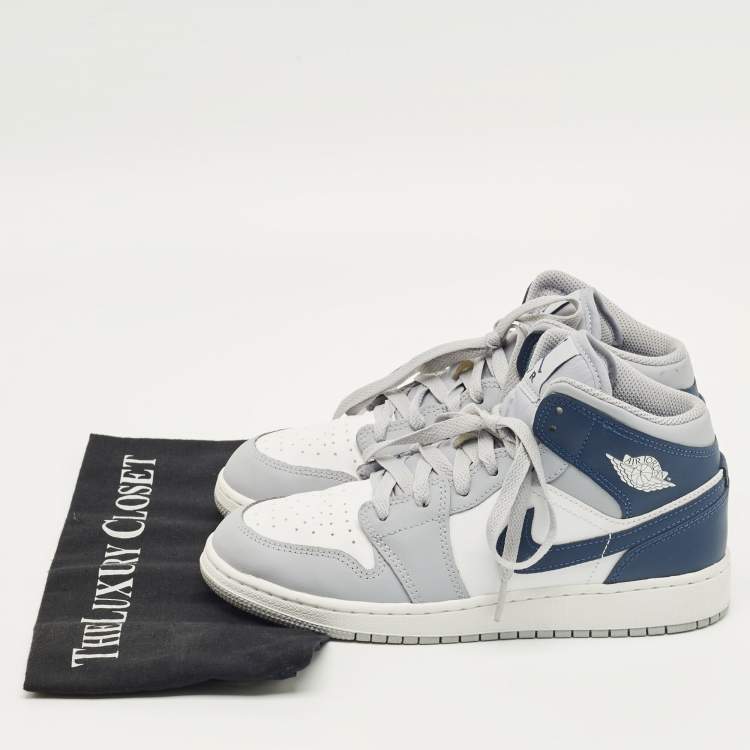 Pre Owned Air Jordan Grey/Navy Blue Leather 1 Mid Wolf Grey Midnight Navy Sneakers Size 38