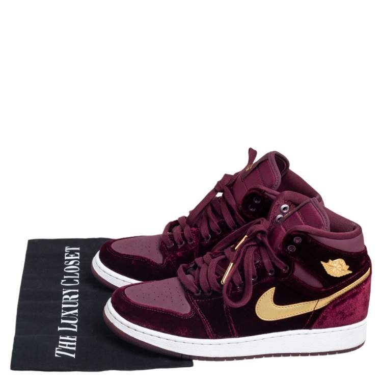 Pre Owned Air Jordans 1 Retro Night Maroon Velvet Heiress Sneakers (GS) Size 38