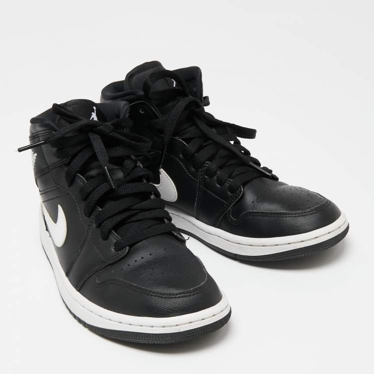 Pre Owned Air Jordan x Nike Black/White Leather Air Jordan 1 Retro High Yin Yang Sneakers Size 38.5