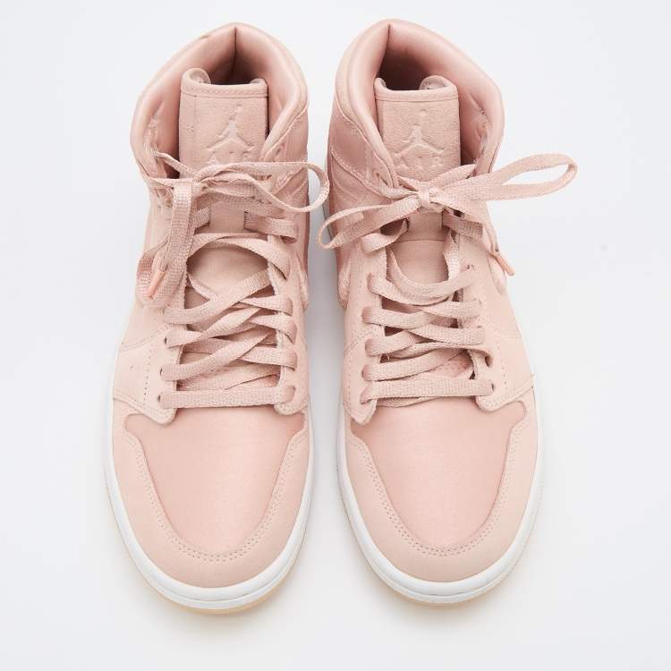 Pre Owned Air Jordan Light Pink Satin and Suede 1 Retro High Season of Her Sunset Tint High Top Sneakers Size 39