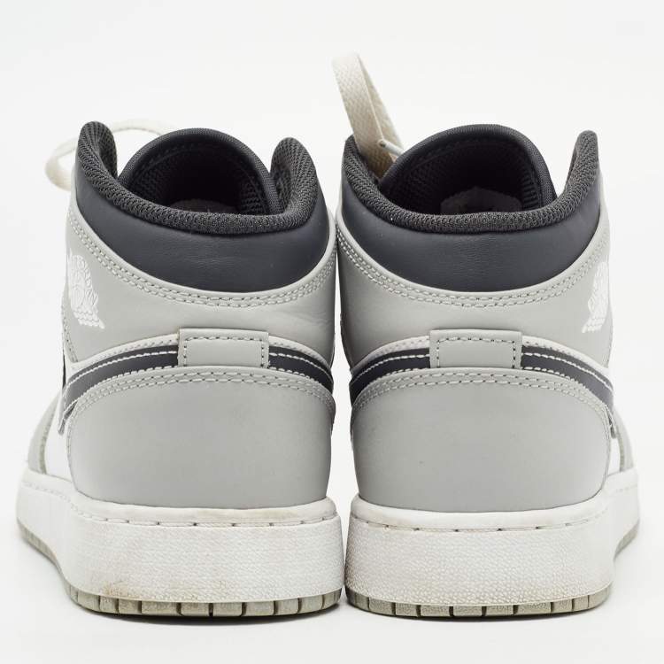 Pre Owned Air Jordans Tricolor Leather Air Jordan 1 Mid Light Smoke Grey Sneakers Size 37.5