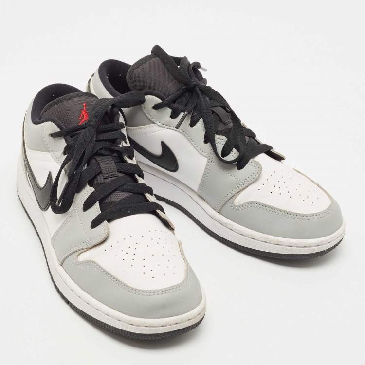 Pre Owned Air Jordan Grey/White Leather 1 Low Light Smoke Grey Sneakers Size 38.5