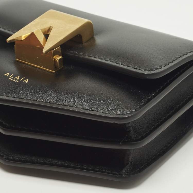 Pre Owned Alaia Le Papa Mini Black Leather Crossbody Bag