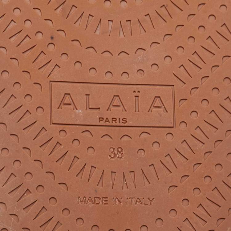 Pre Owned Alaia Beige Cut out Leather Thong Sandals  Size 38