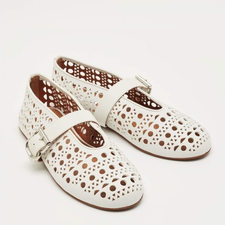 مملوكة مسبقًا Alaia White Leather Vienne Ballet Flats Size 38