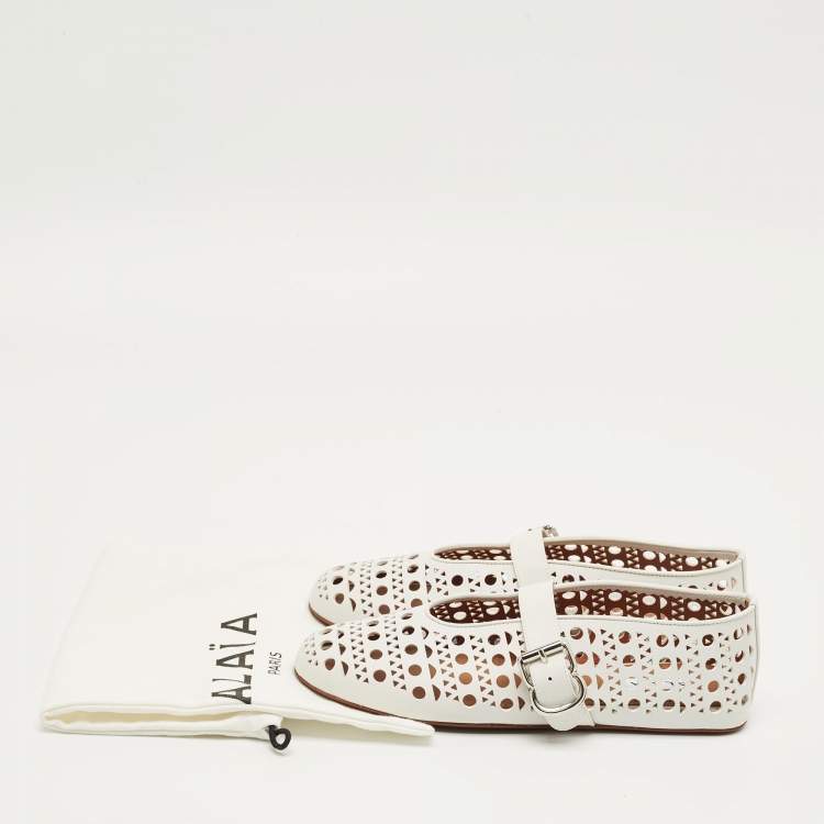 مملوكة مسبقًا Alaia White Leather Vienne Ballet Flats Size 38