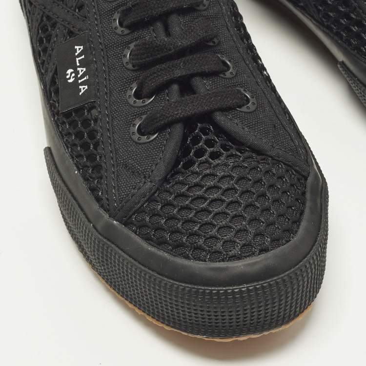 مملوكة مسبقًا Alaia Superga Size 36 Black Canvas and Net Lace Up Sneakers