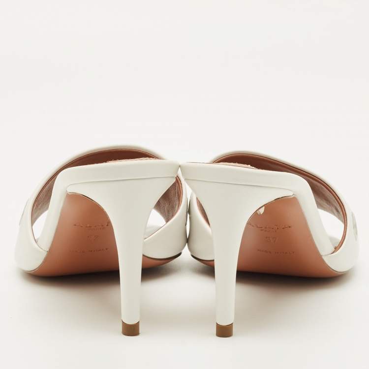 Pre Owned Alaia Oeillets Size 37 White Leather Slide Sandals