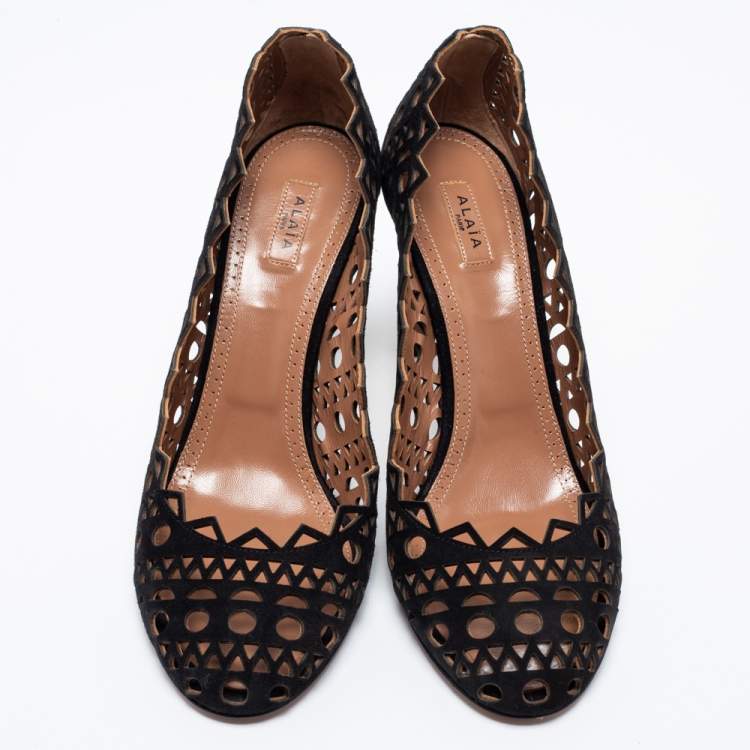 Pre Owned Alaia Black Suede Laser-Cutout Pumps Size 39