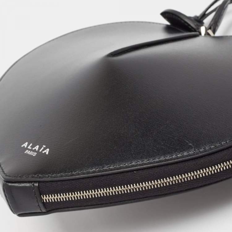 Pre Owned Alaia Black Leather Le Coeur Crossbody bag
