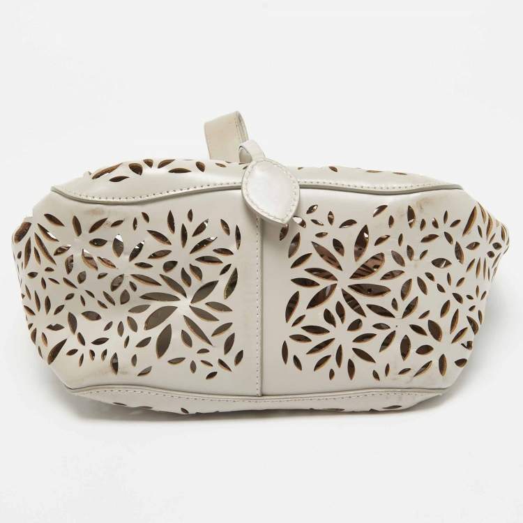 Pre Owned Alaia Beige Lasercut Leather Rose Marie Bucket Bag