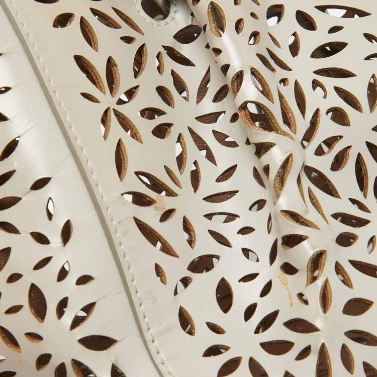 Pre Owned Alaia Beige Lasercut Leather Rose Marie Bucket Bag