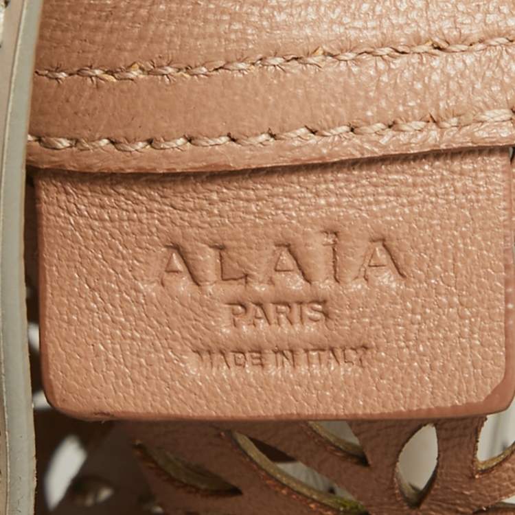 Pre Owned Alaia Beige Lasercut Leather Rose Marie Bucket Bag
