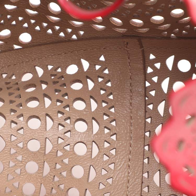 Pre Owned Alaia Red Perforated Leather Small Rose Marie Bucket Bag