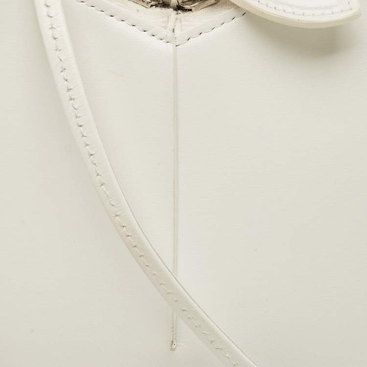 Pre Owned Alaia White Leather Le Coeur Crossbody Bag