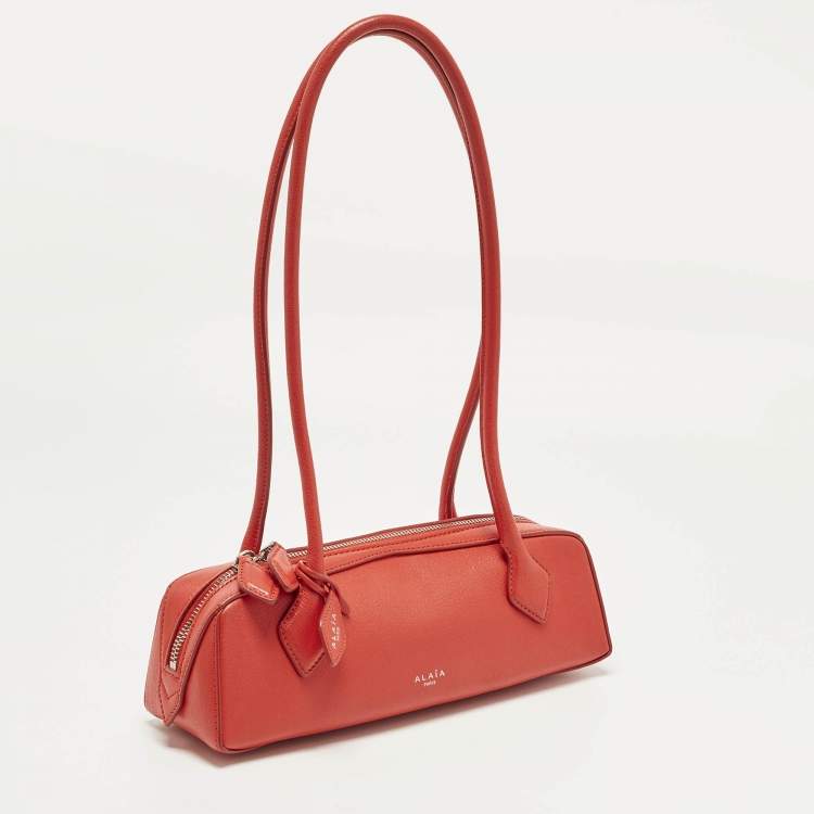Pre Owned Alaia Red Le Teckel Small Leather Shoulder Bag