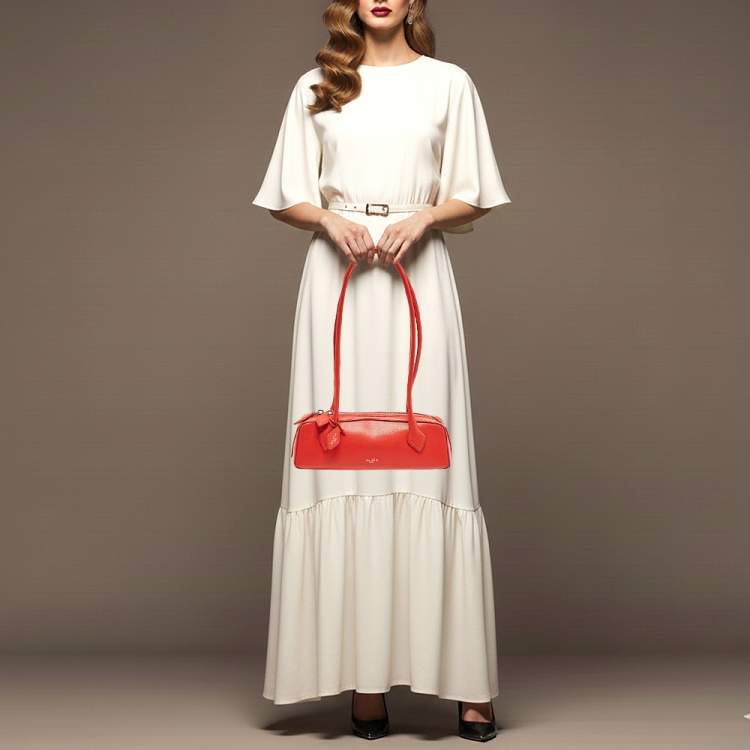 Pre Owned Alaia Red Le Teckel Small Leather Shoulder Bag