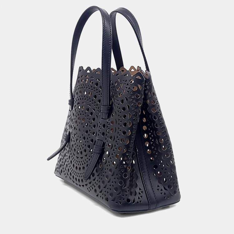 مملوكة مسبقًا Alaia Black Leather Laser Cut Mina Bag 20