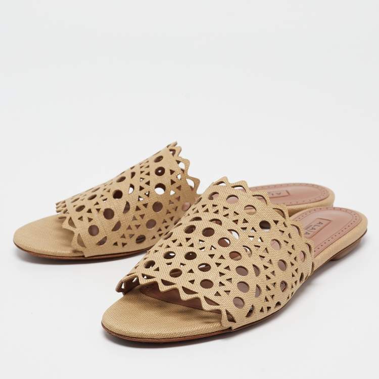 Pre Owned Alaia Beige Cutout Leather Flat Sandals Size 37
