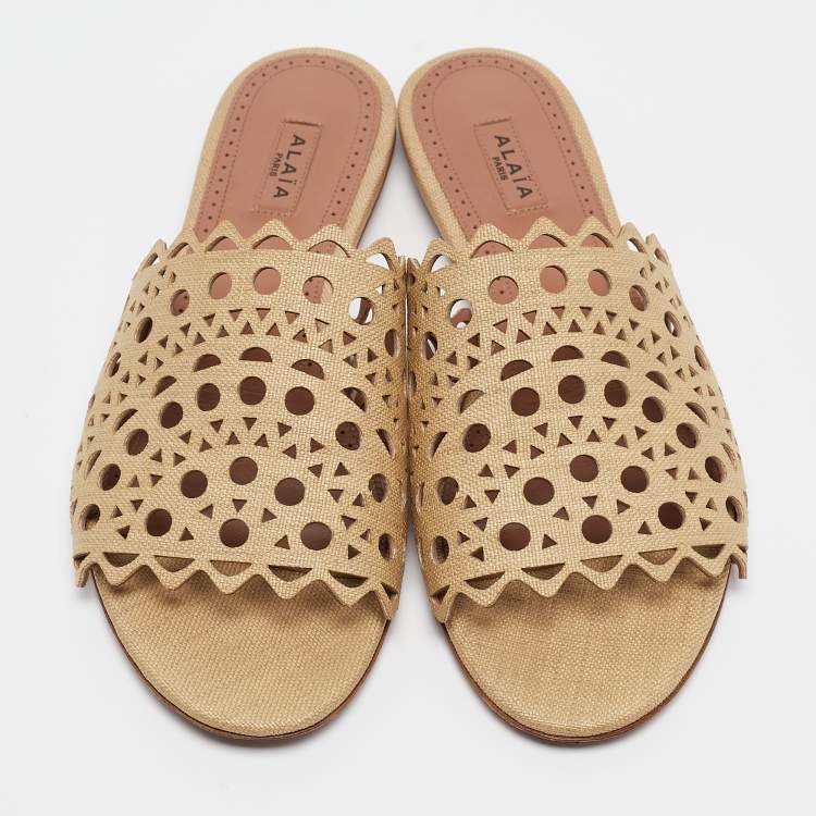 Pre Owned Alaia Beige Cutout Leather Flat Sandals Size 37