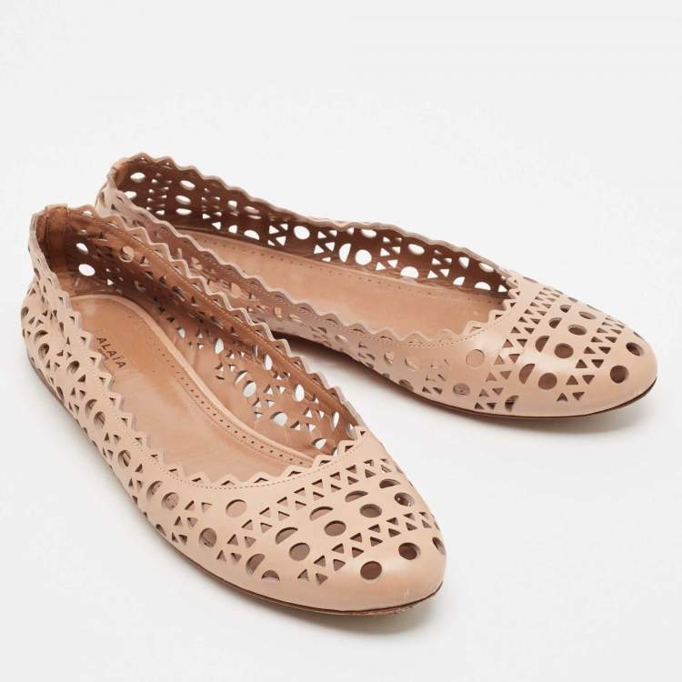 Pre Owned Alaia Beige Cut Out Leather Ballet Flats Size 41