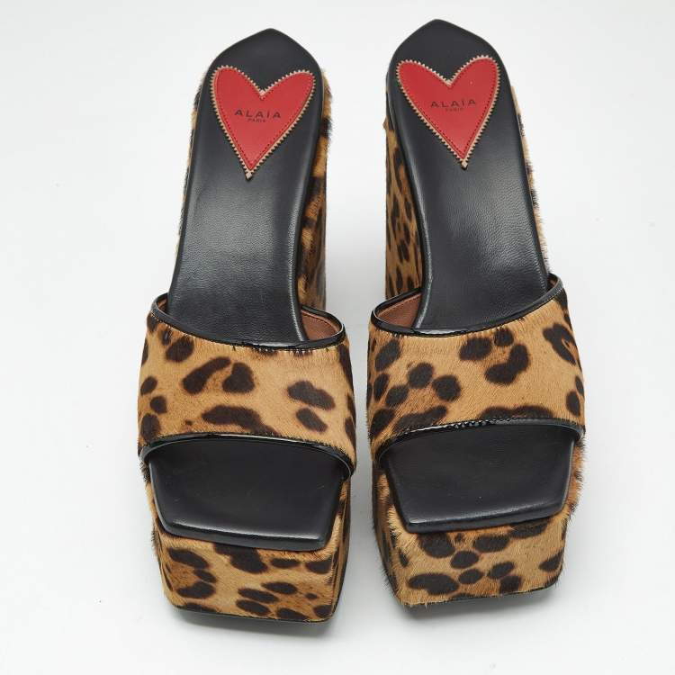 Pre Owned Alaia Brown Calf Hair Wedge Slide Sandals Size 39