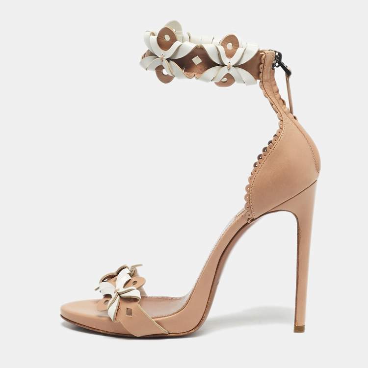 Pre Owned Alaia Beige/White Leather Flower Ankle Strap Sandals Size 39.5
