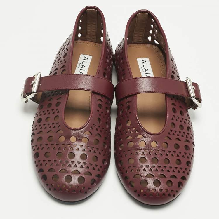Pre Owned Alaia Burgundy Fishnet Laser Cut Leather Ballet Flats Size 37.5