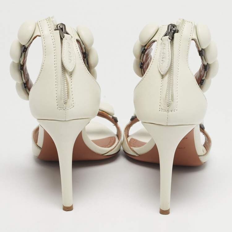 Pre Owned Alaia Bombe Size 38 Cream Patent Leather Ankle Strap Sandals