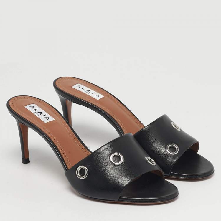Pre Owned Alaia Oeillets Size 37 Black Leather Slide Sandals