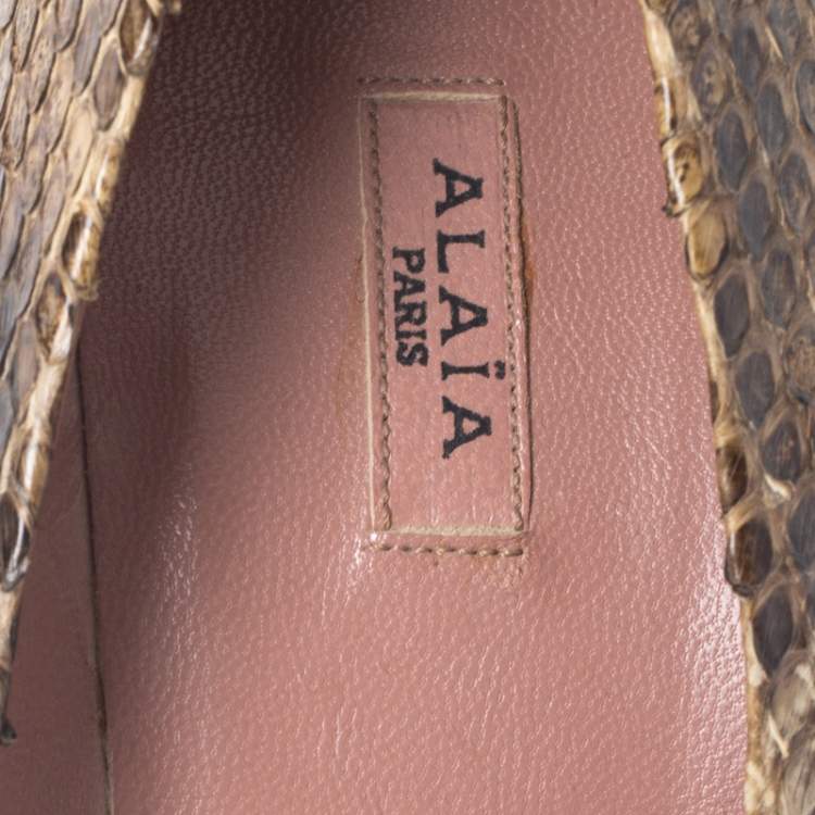 Pre Owned Alaia Beige/Black Python Leather Pointed Toe Pumps Size 39