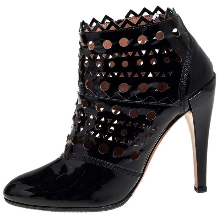 Pre Owned Alaia Black Patent Leather Cut Out Booties Size 40