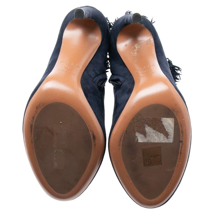 مملوكة مسبقًا Alaia Navy Blue Suede Ruffled Ankle Boots Size 39.5