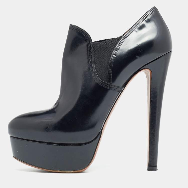 Pre Owned  Alaia Black Leather and Elastic Panel Ankle Boots Size 40
