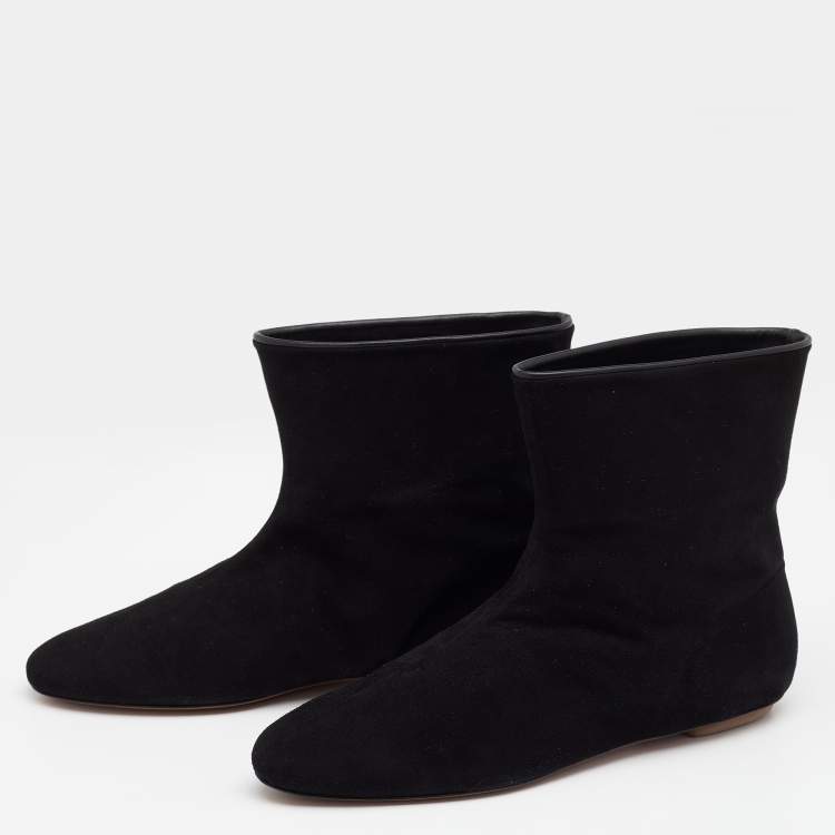 مملوكة مسبقًا Alaia Black Suede Ankle Length Boots Size 39