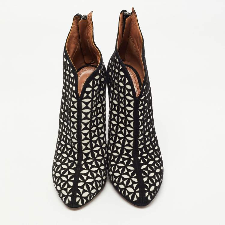 Pre Owned Alaia Black/White Floral Cut Out Suede Booties Size 38.5