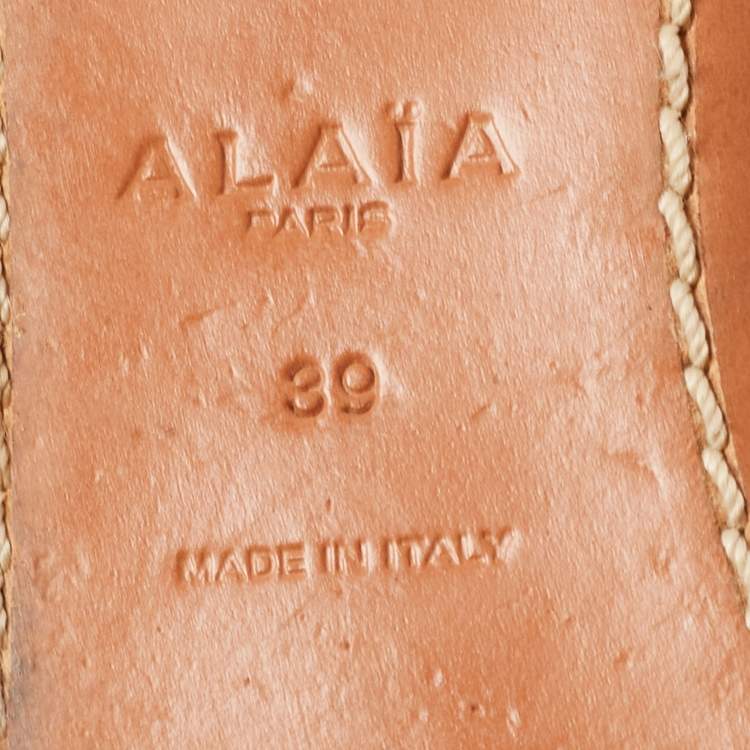 Pre Owned Alaia Burgundy Suede Scallop Trim Eyelet Embellished Ankle Cuff Flat Sandals Size 39