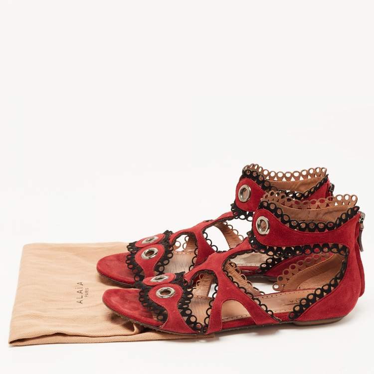 Pre Owned Alaia Burgundy Suede Scallop Trim Eyelet Embellished Ankle Cuff Flat Sandals Size 39